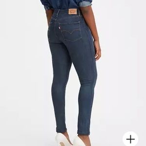 Levi’s 721 High-Rise Skinny